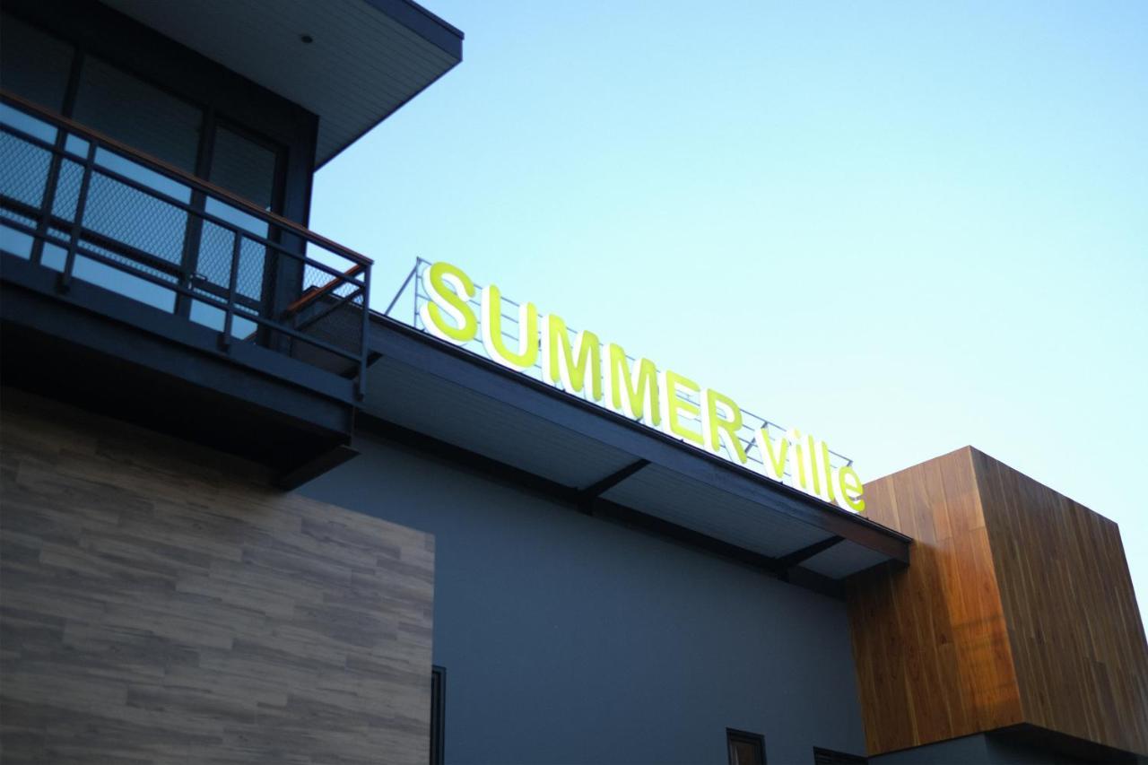 Hotel Summerville Majalengka Esterno foto