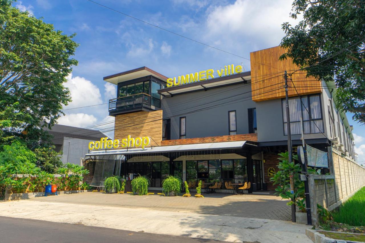 Hotel Summerville Majalengka Esterno foto