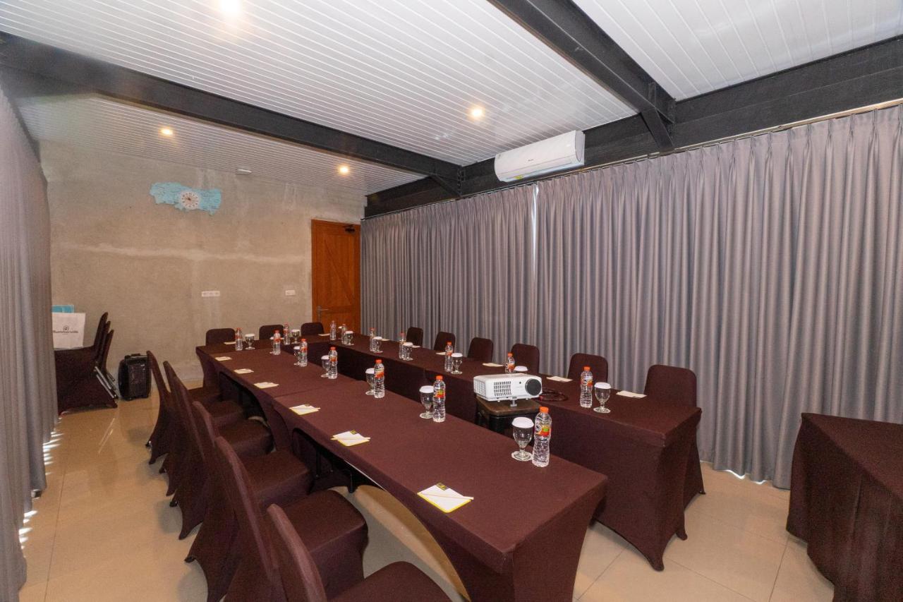 Hotel Summerville Majalengka Esterno foto
