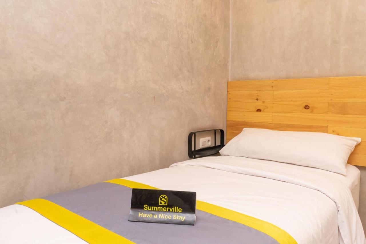Hotel Summerville Majalengka Esterno foto