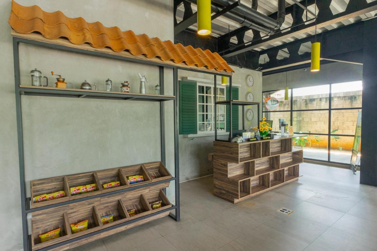 Hotel Summerville Majalengka Esterno foto